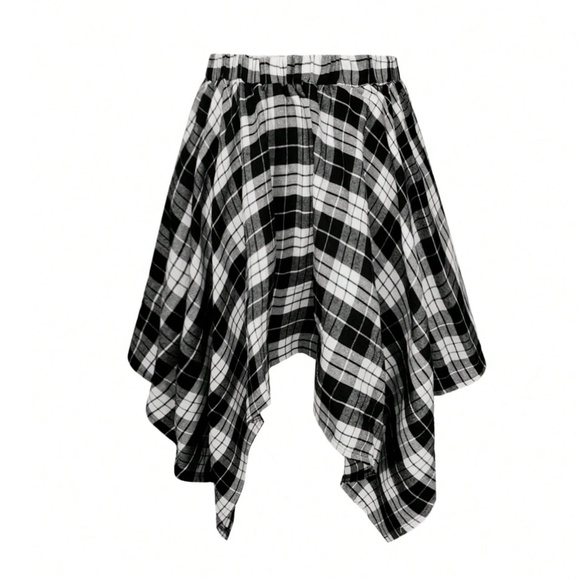 Plaid Print Stretchy Waist Asymmetrical Hem Mini Skirt - Picture 9 of 11